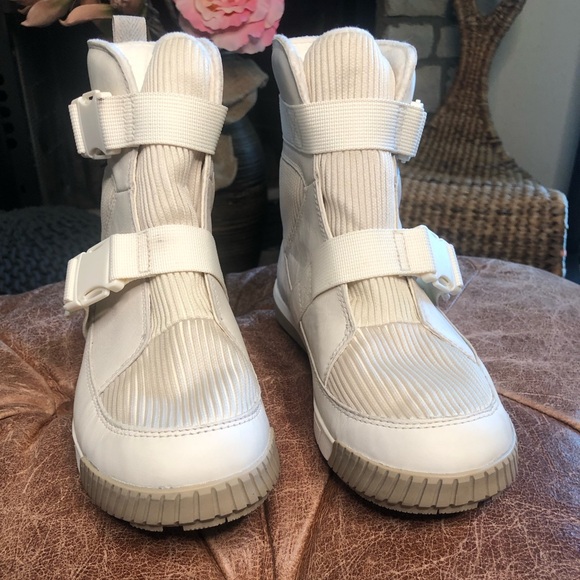 The North Face Sierra Sport Waterproof strap boot - Picture 1 of 10